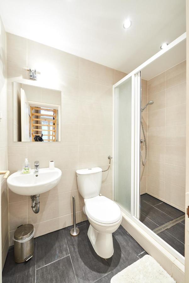 Large Apartment For Groups City Center Dist. VII 布达佩斯 外观 照片