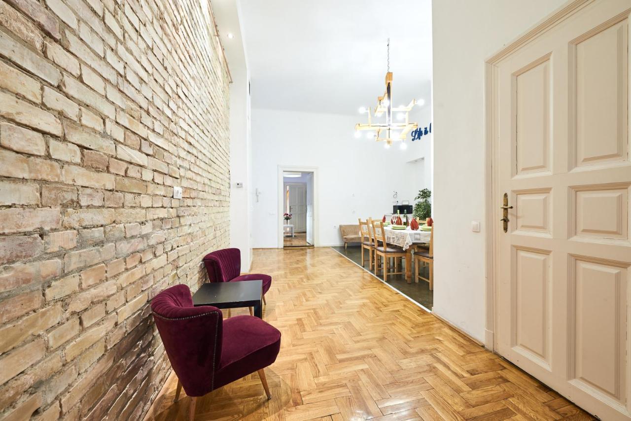 Large Apartment For Groups City Center Dist. VII 布达佩斯 外观 照片
