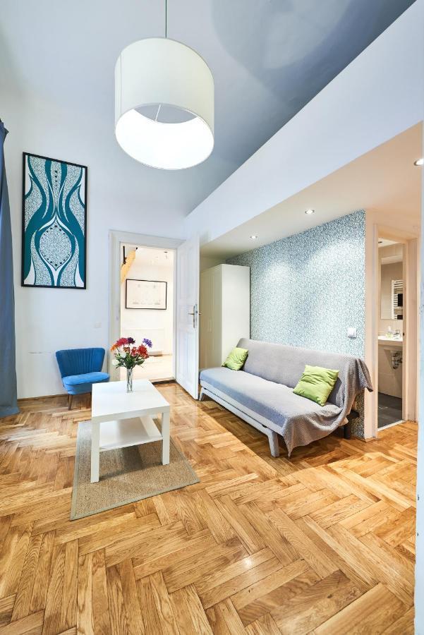 Large Apartment For Groups City Center Dist. VII 布达佩斯 外观 照片