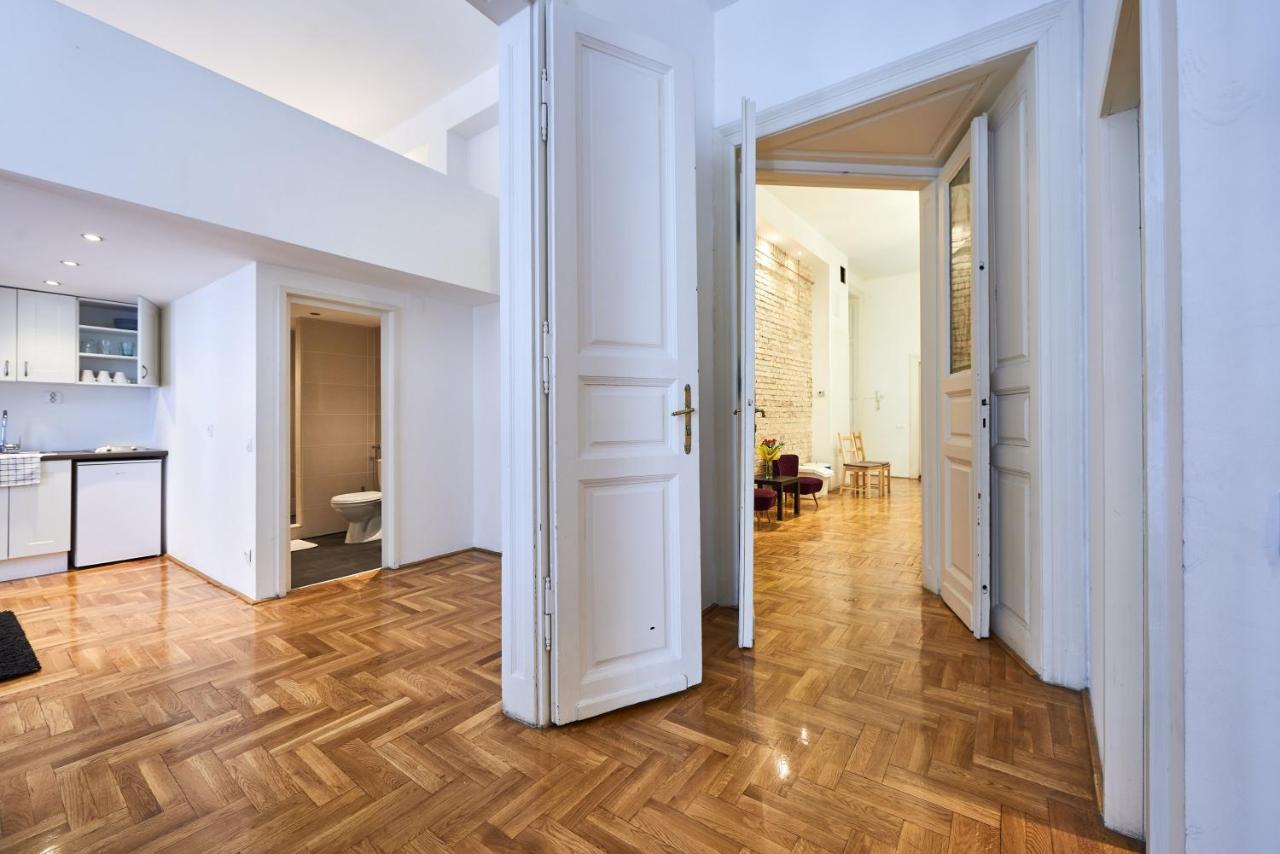 Large Apartment For Groups City Center Dist. VII 布达佩斯 外观 照片