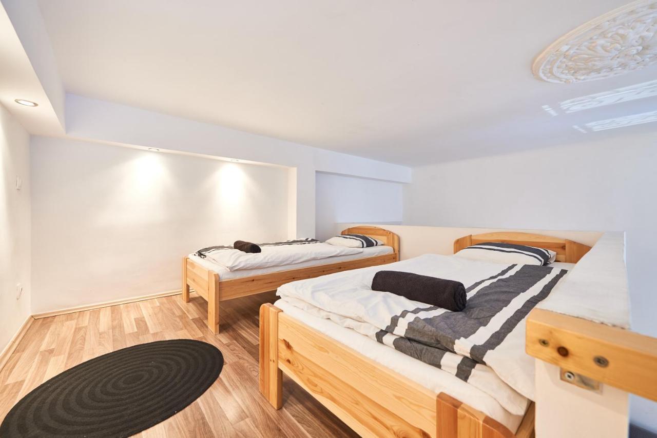 Large Apartment For Groups City Center Dist. VII 布达佩斯 外观 照片