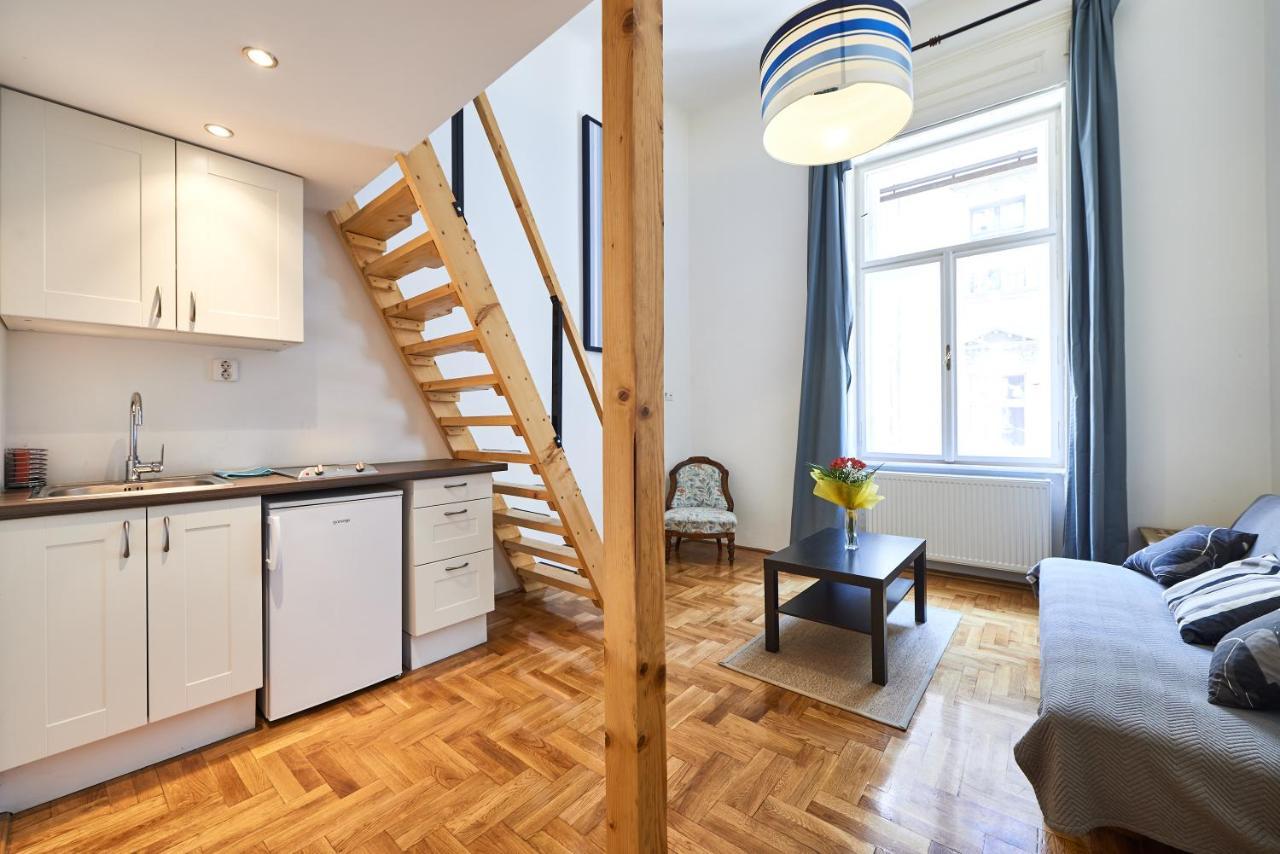Large Apartment For Groups City Center Dist. VII 布达佩斯 外观 照片