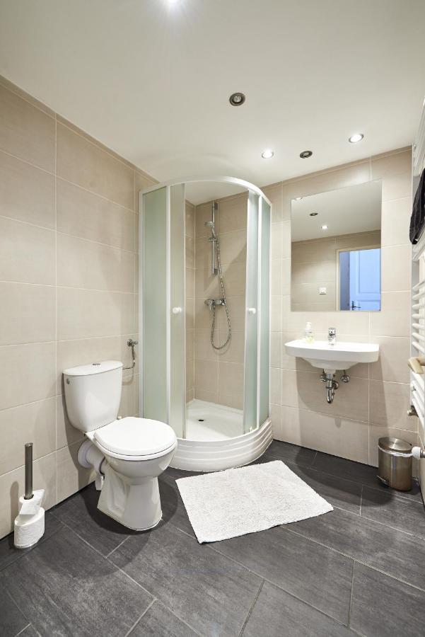 Large Apartment For Groups City Center Dist. VII 布达佩斯 外观 照片