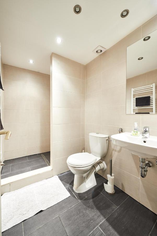 Large Apartment For Groups City Center Dist. VII 布达佩斯 外观 照片