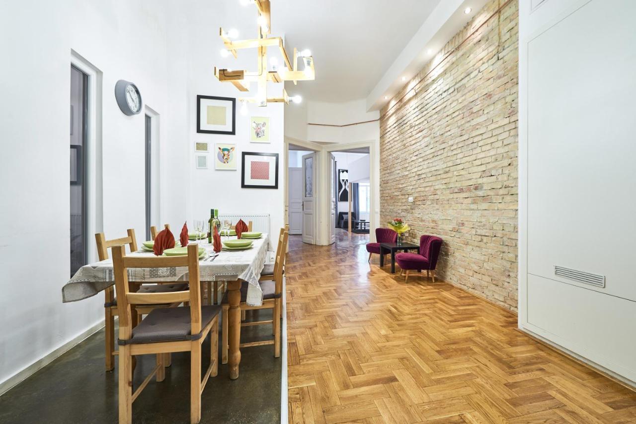 Large Apartment For Groups City Center Dist. VII 布达佩斯 外观 照片