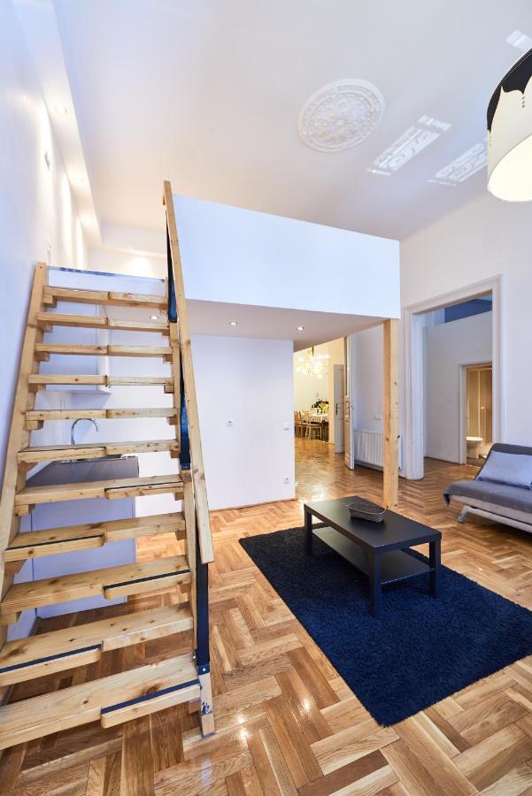 Large Apartment For Groups City Center Dist. VII 布达佩斯 外观 照片